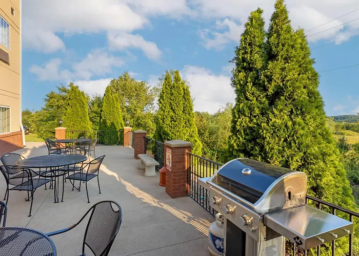Best Western Plus Capital Inn