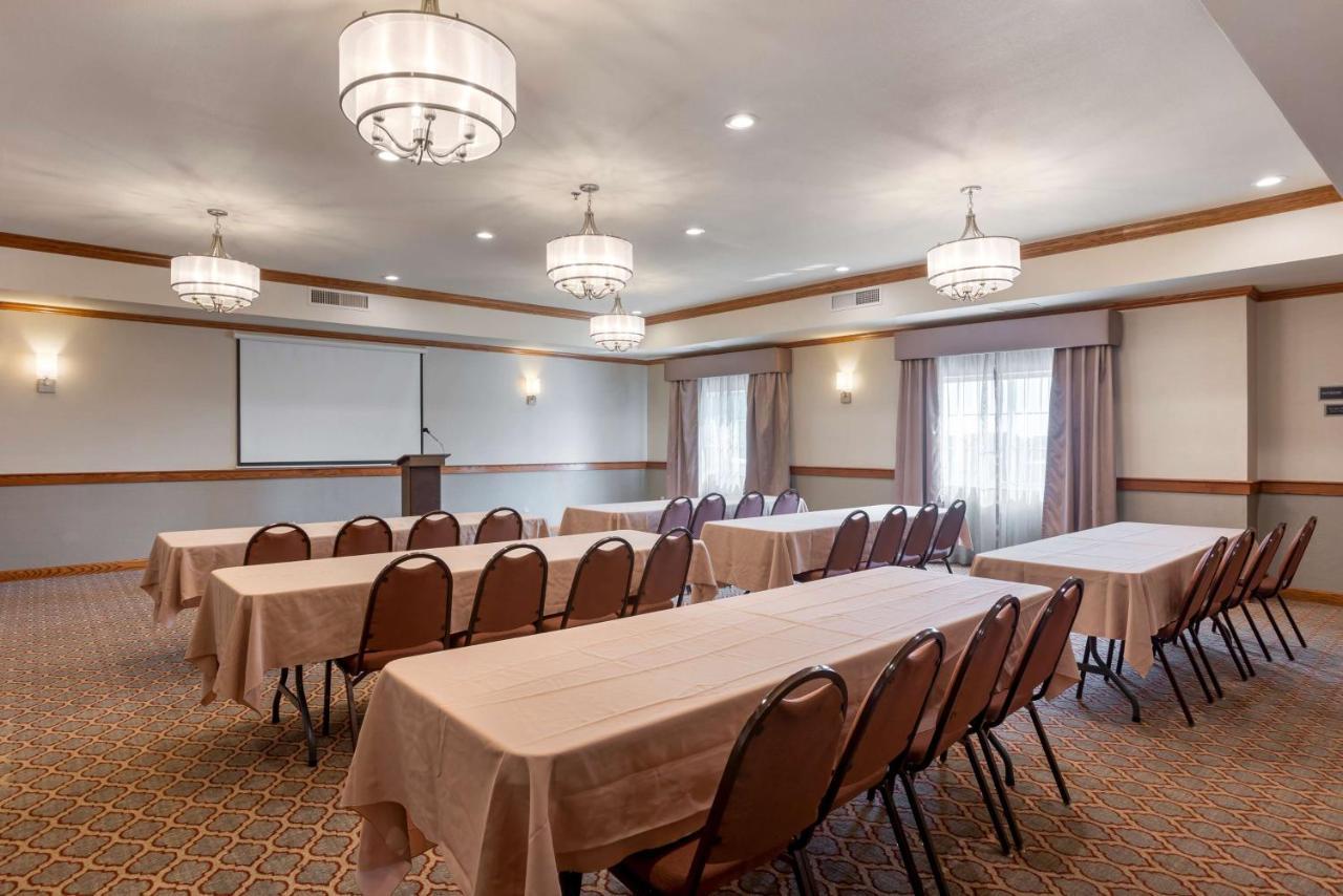 Western Capital Hotel 3*